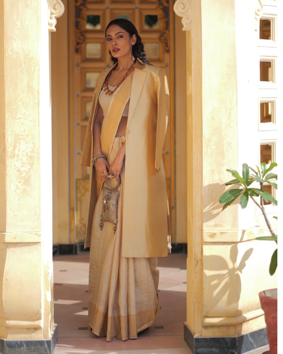 Sunehri kosa silk saree