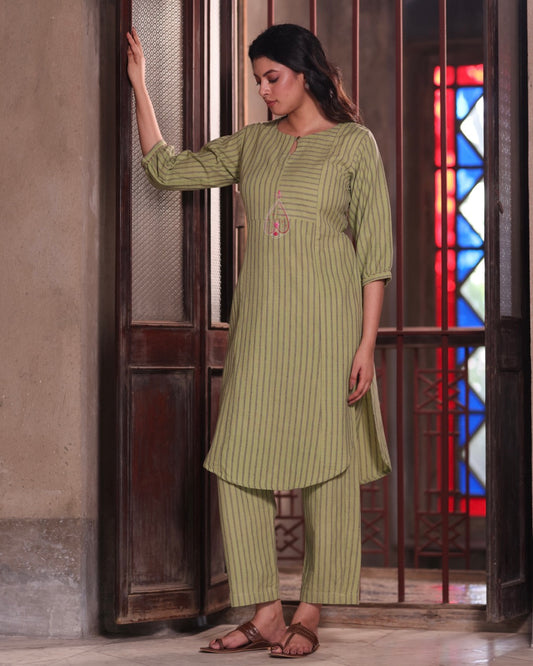 Dhani Handwoven Tunic Set