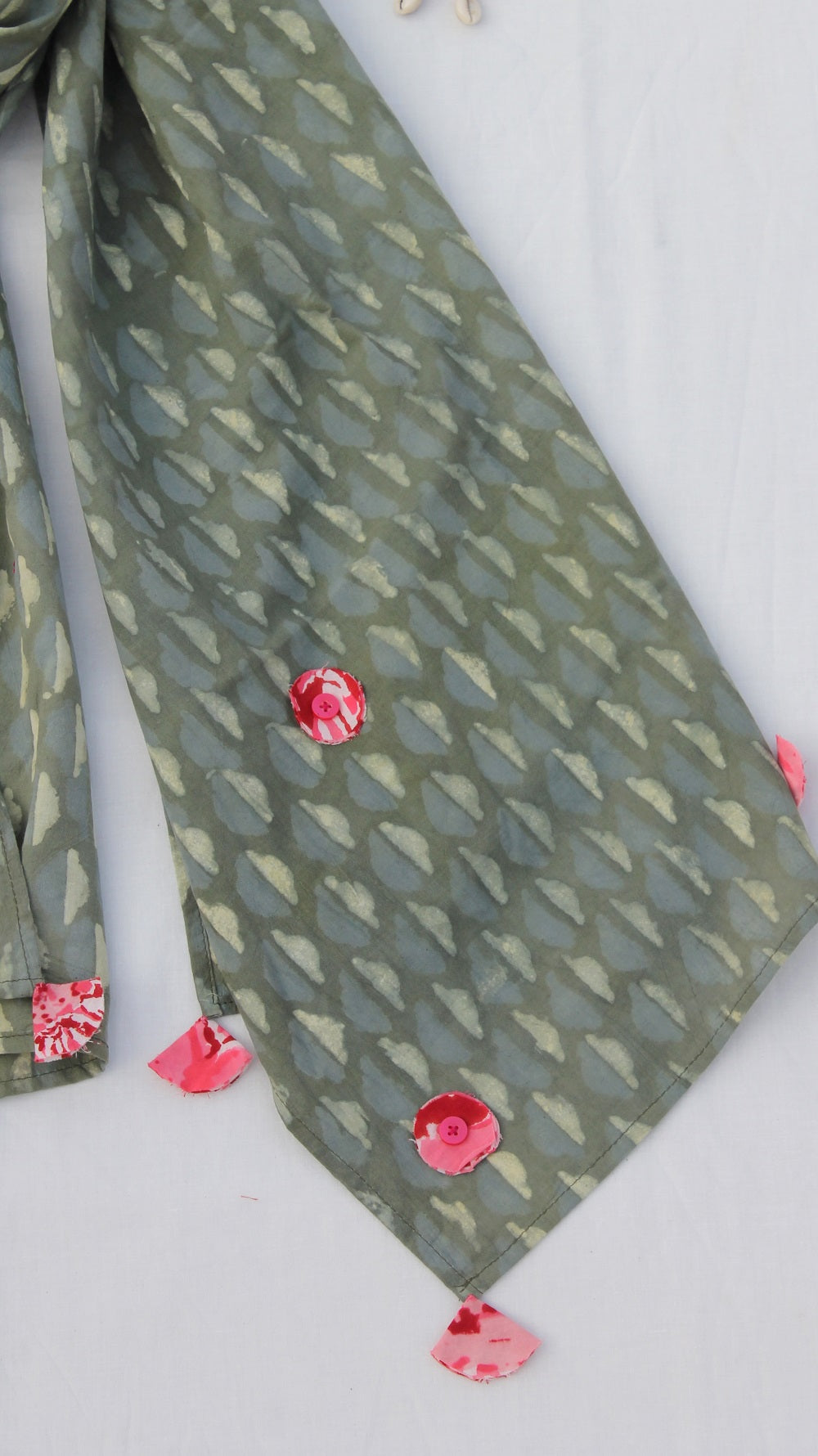 earthy green patch stole