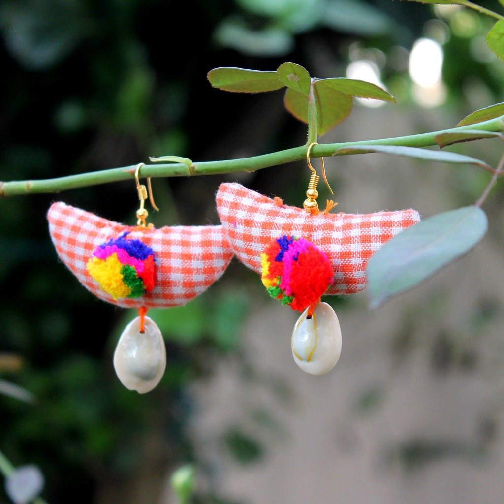 Half cirlcle earring