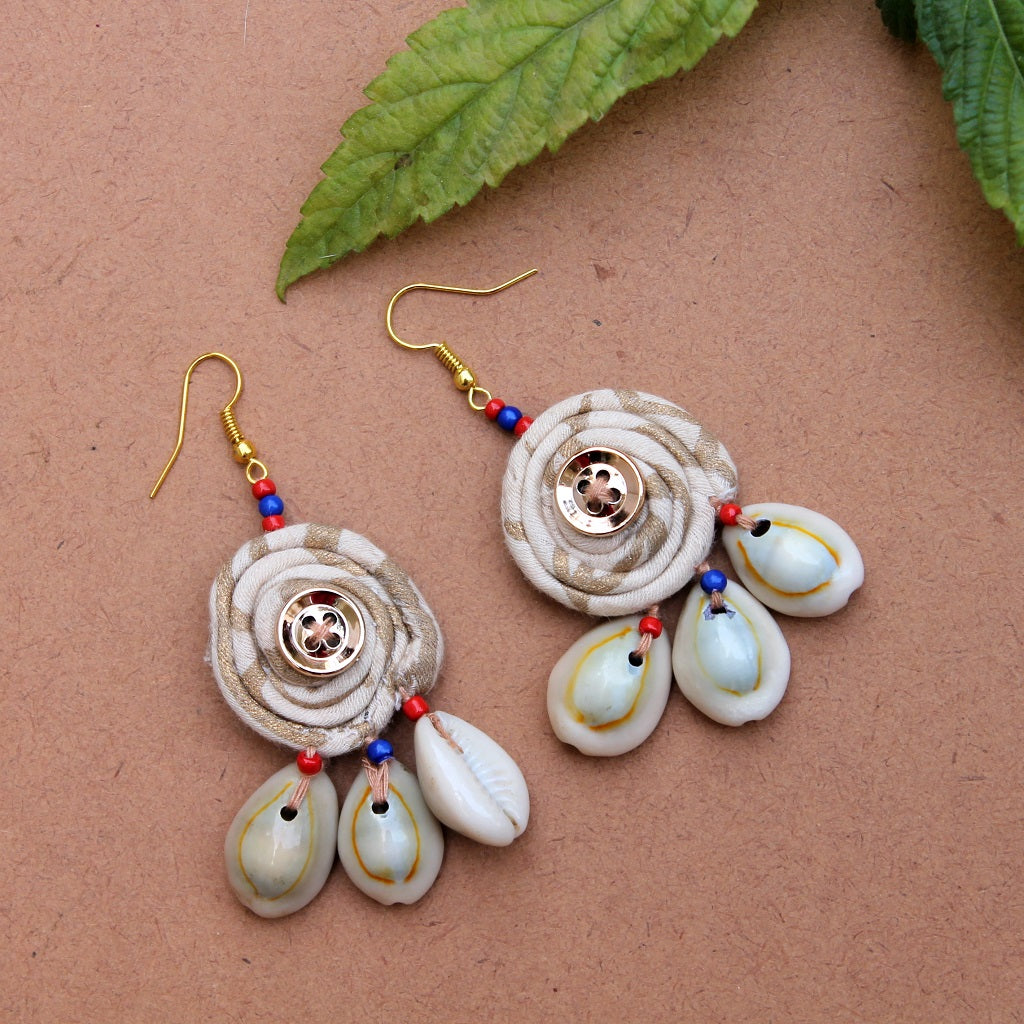 Ecru shell boho earring