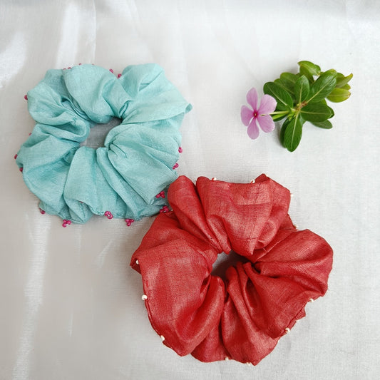 Scrunchies: Shop Smoothie silk scrunchie online at bebaakstudio.com