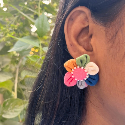 Rangeen floral ear stud