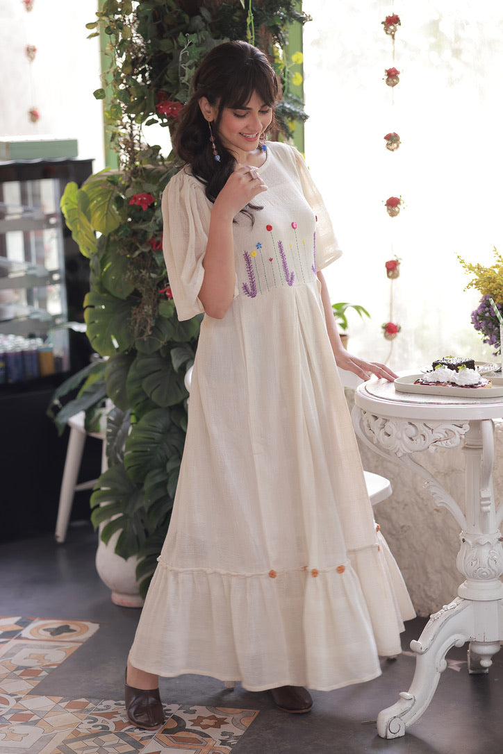 Anna embroidered kora dress