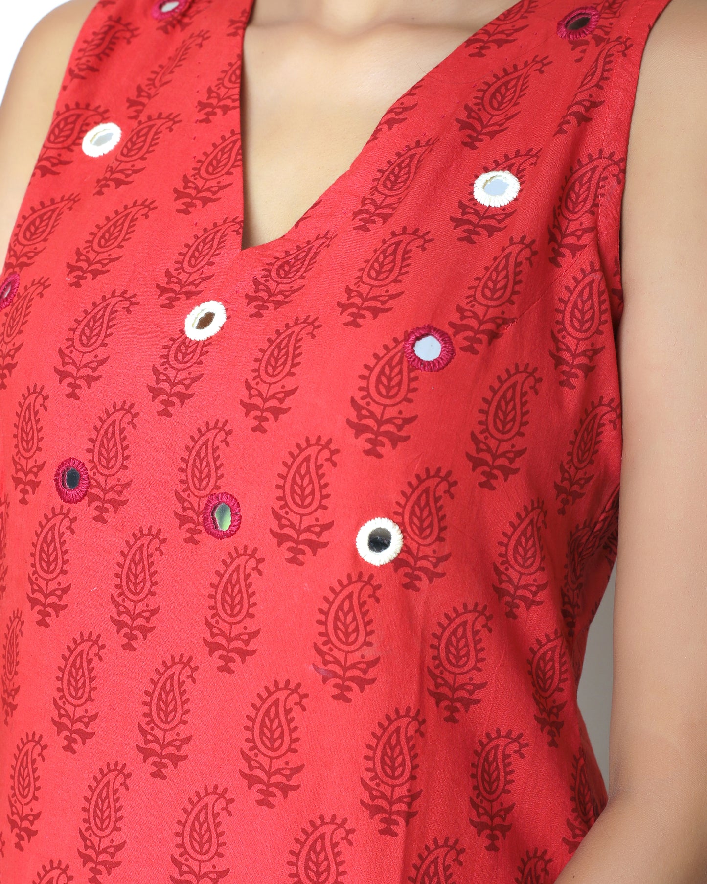 Red bagh print cotton sleeveless tunic set