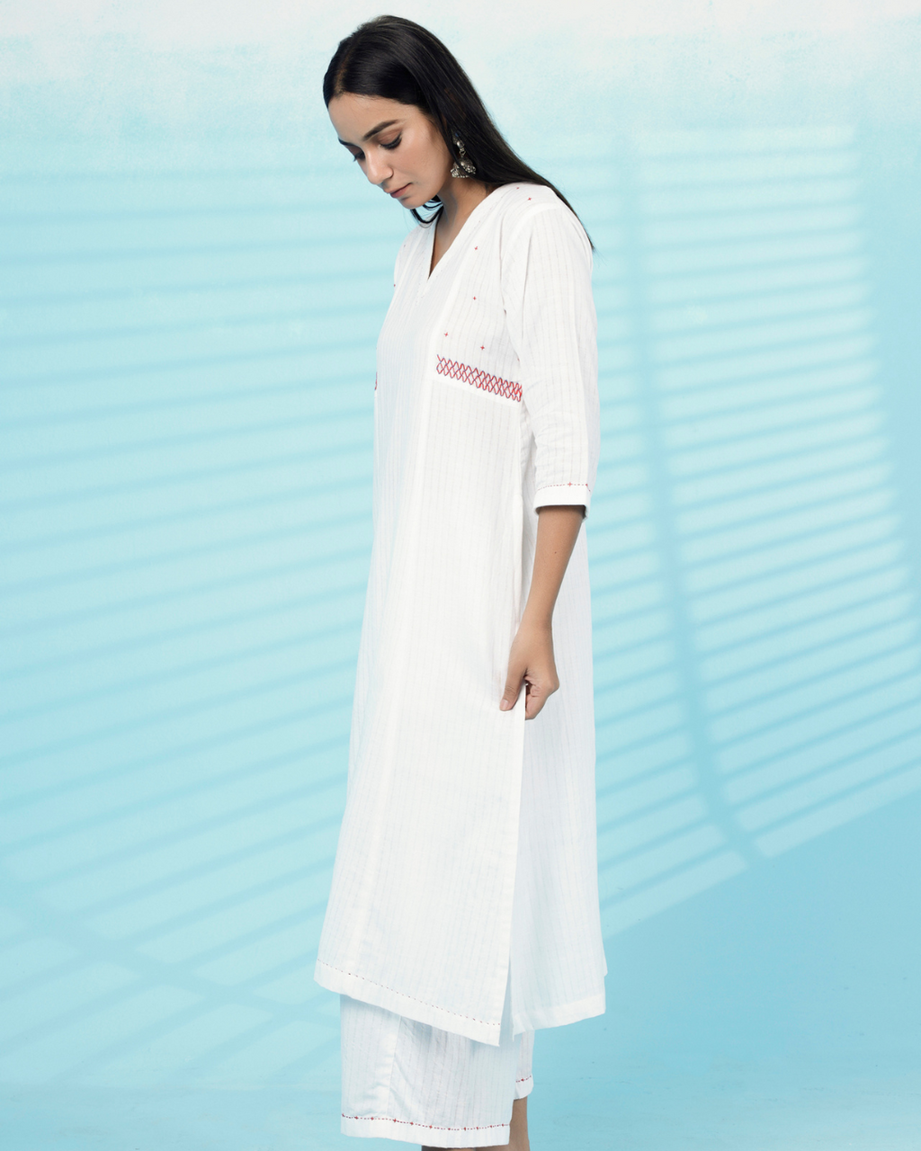Shop white straight kurta set online at bebaakstudio.com