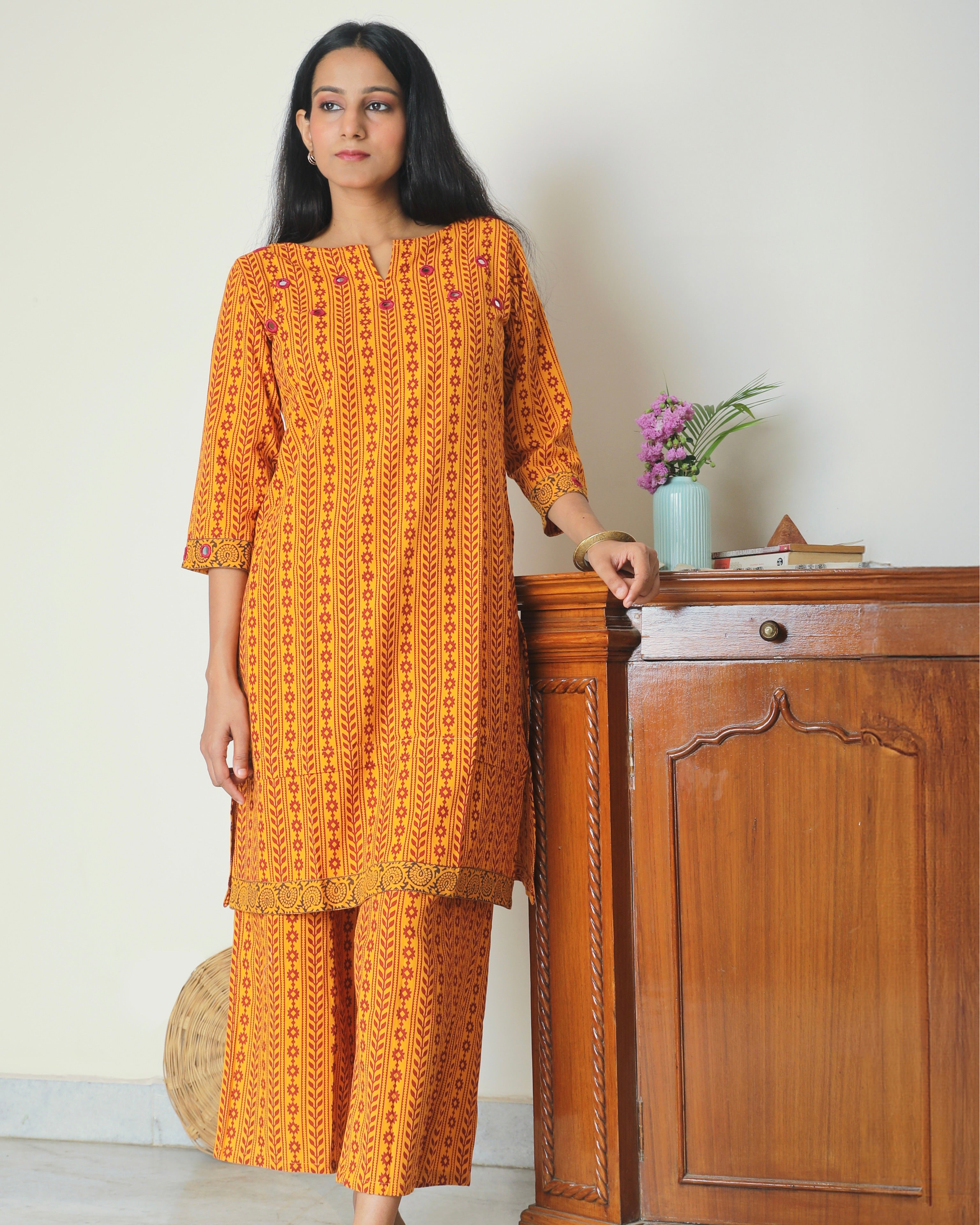 Mustard Bagh print short kurta set online at bebaakstudio.com