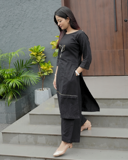 Surmayee Lotus Black Handwoven Cotton Kurti set
