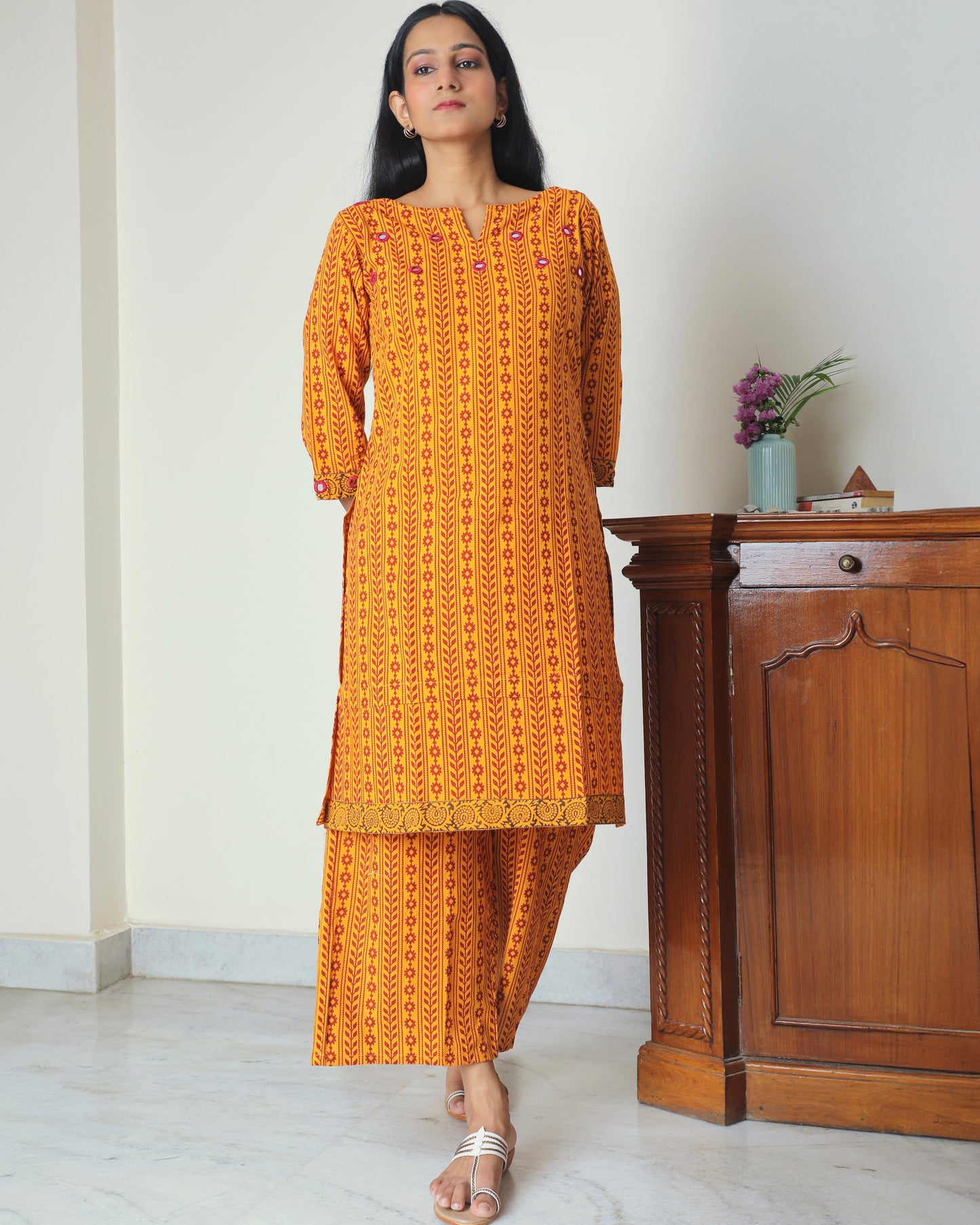 Mustard Bagh print short kurta set online at bebaakstudio.com