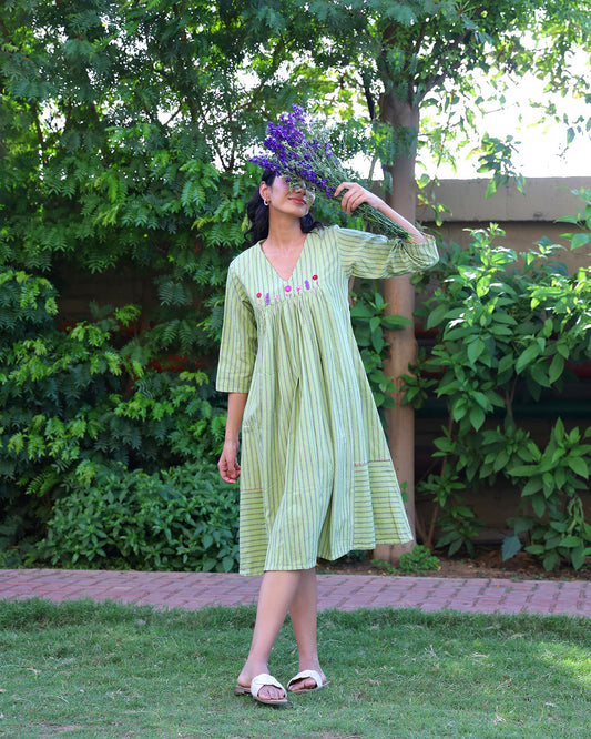 Dhani Handwoven flow Dress