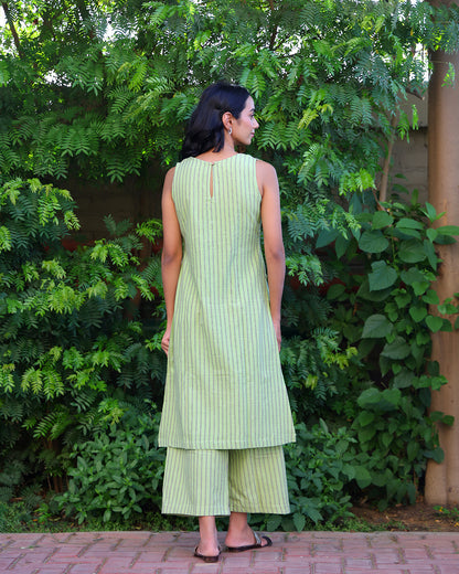 Dhani Rose Handwoven Sleeveless Kurta Set