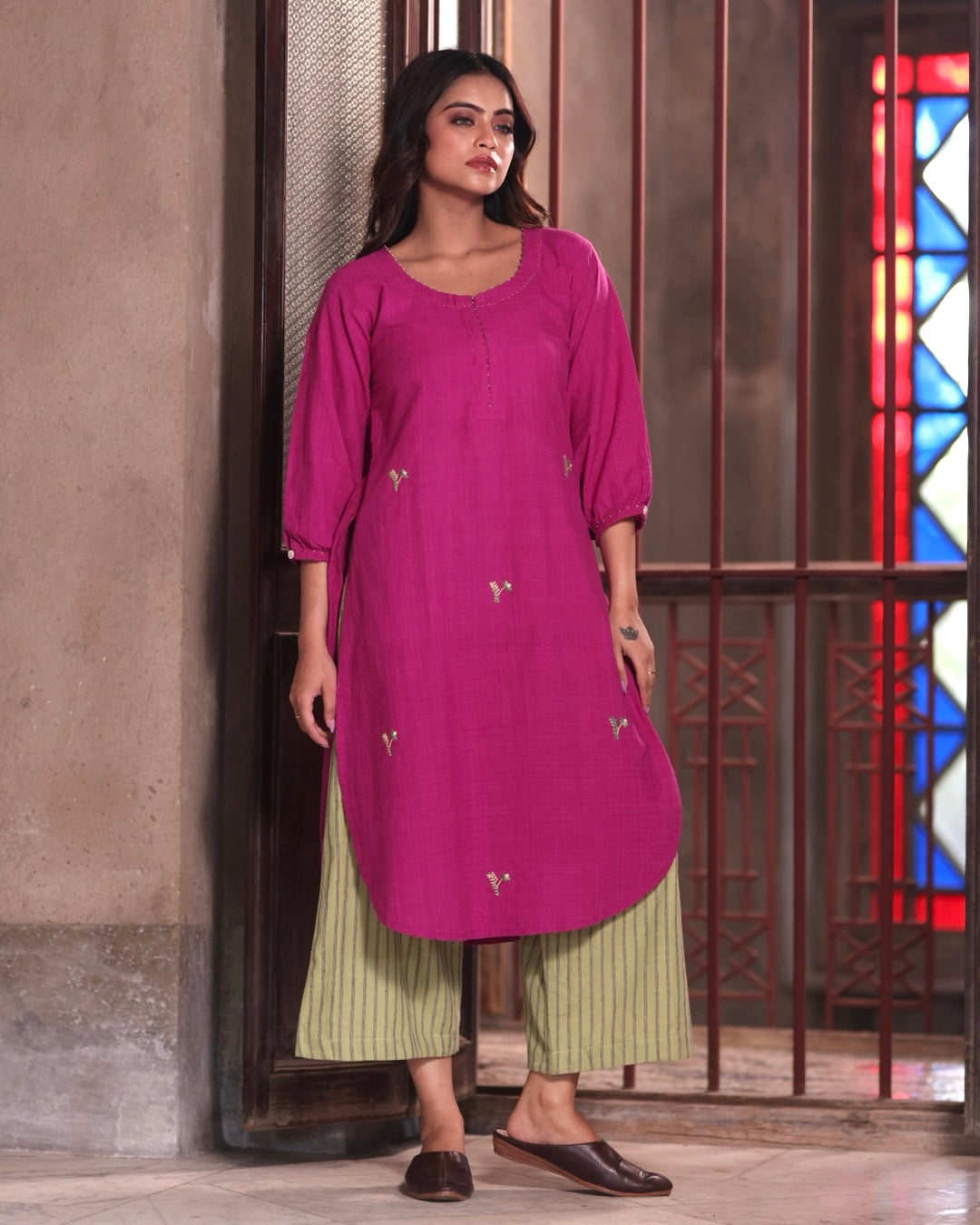 Pallavi Daisy Handwoven Kurta Set