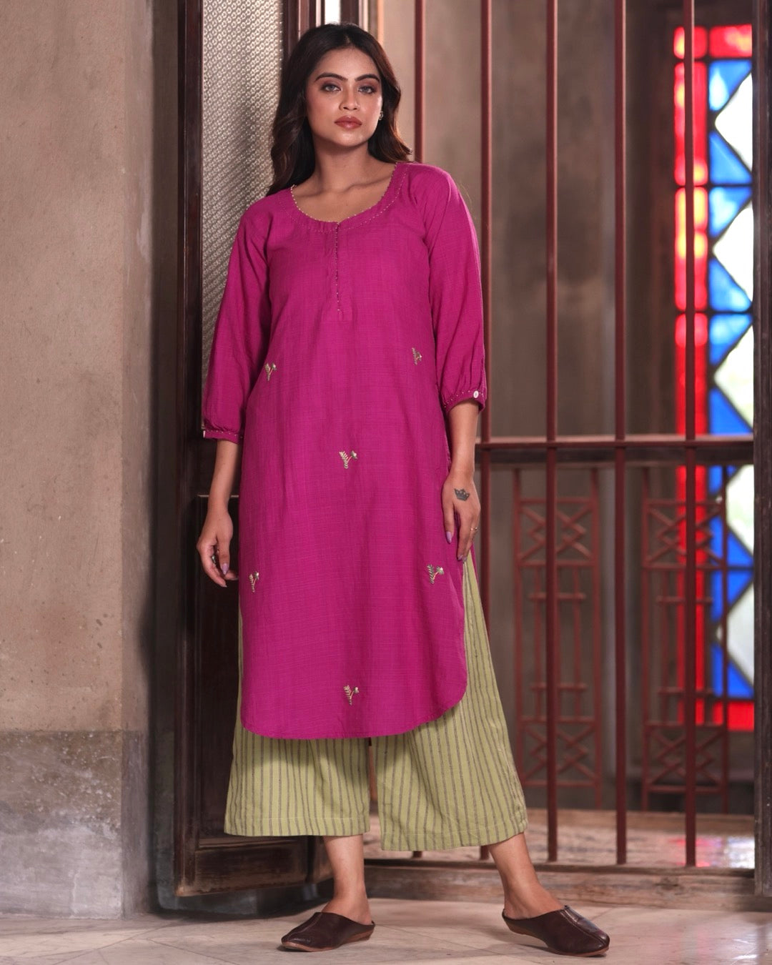 Pallavi Daisy Handwoven Kurta Set