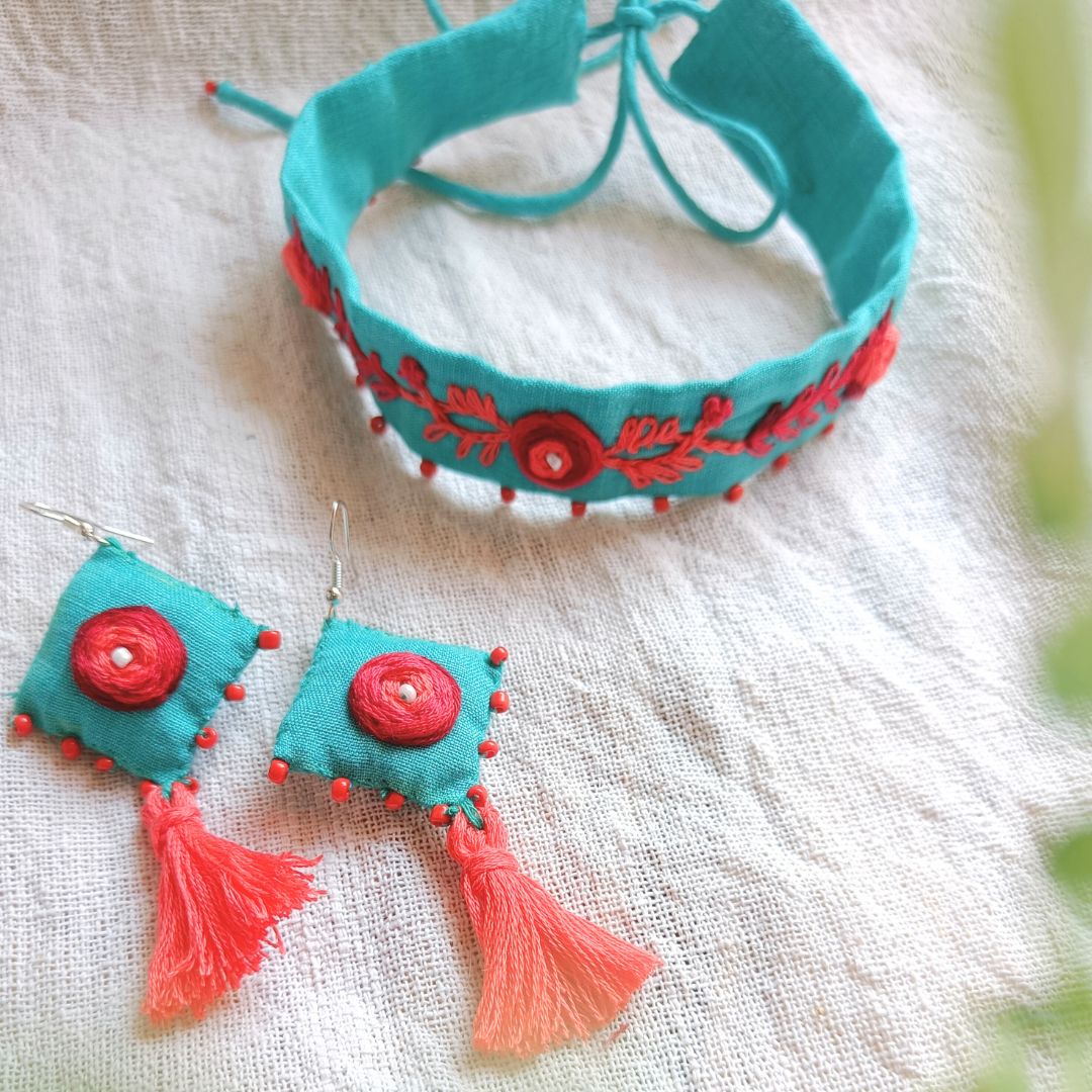 Shop rose embroidered choker set online at bebaakstudio.com