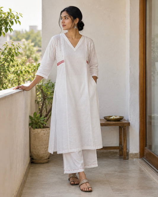 Aarohi Handwoven Cotton  White Kurta set