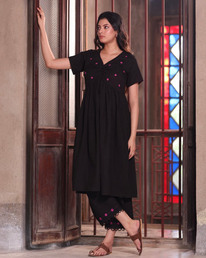 Surmayee tunic set