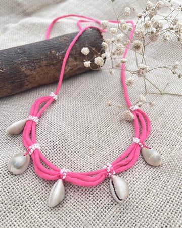 Blush shell Necklace