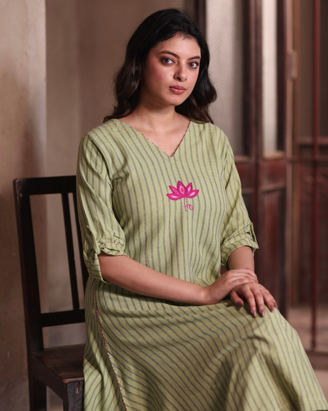 Pallavi Lotus Handwoven Kurta Set