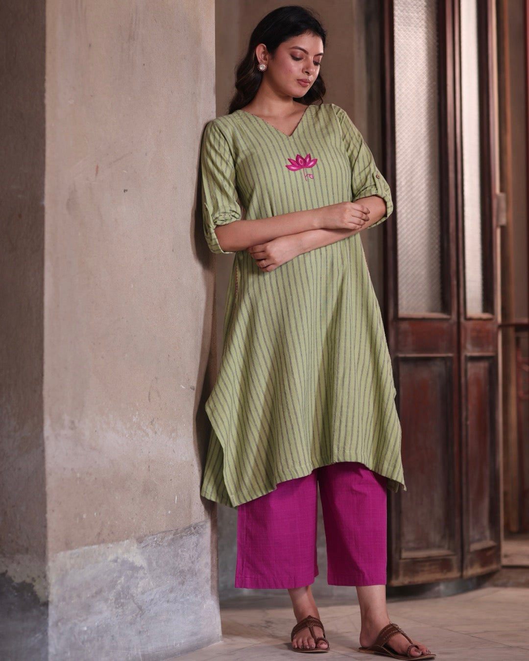 Pallavi Lotus Handwoven Kurta Set