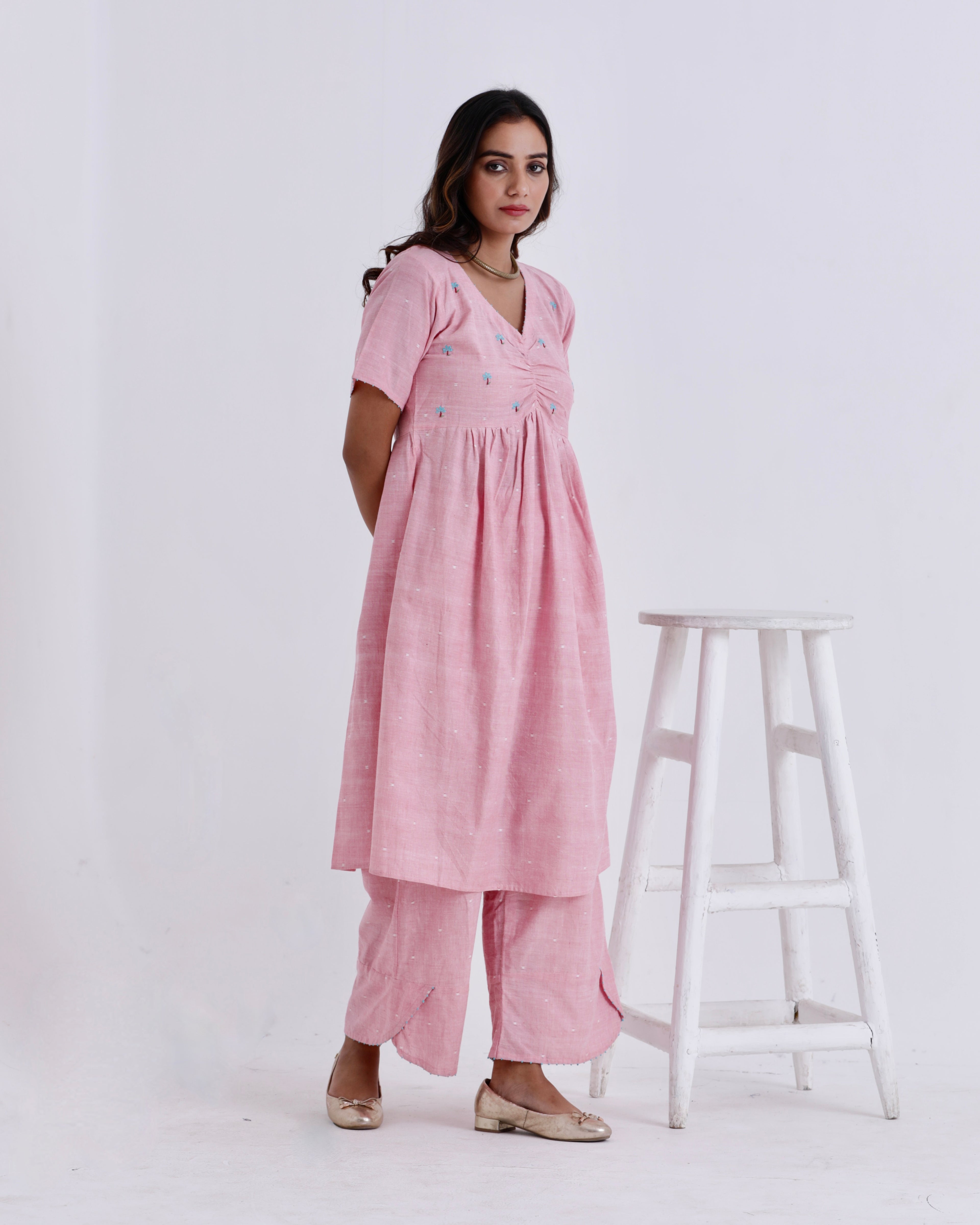 Pink embroidered ruched kurta set online at bebaakstudio.com