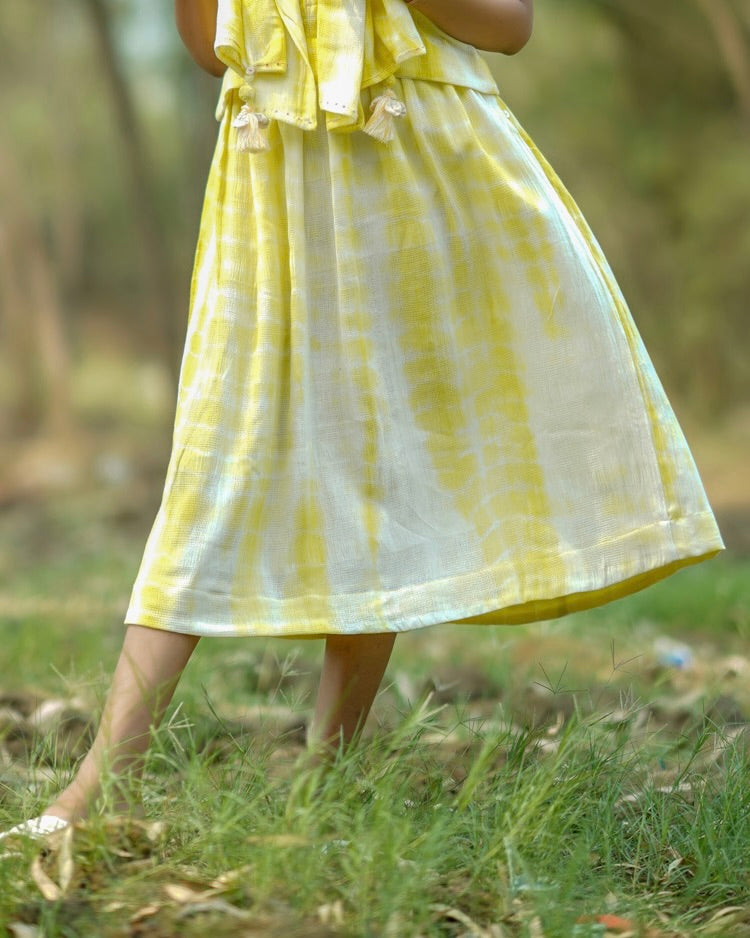 Shop yellow pleat midi skirt from Bebaak