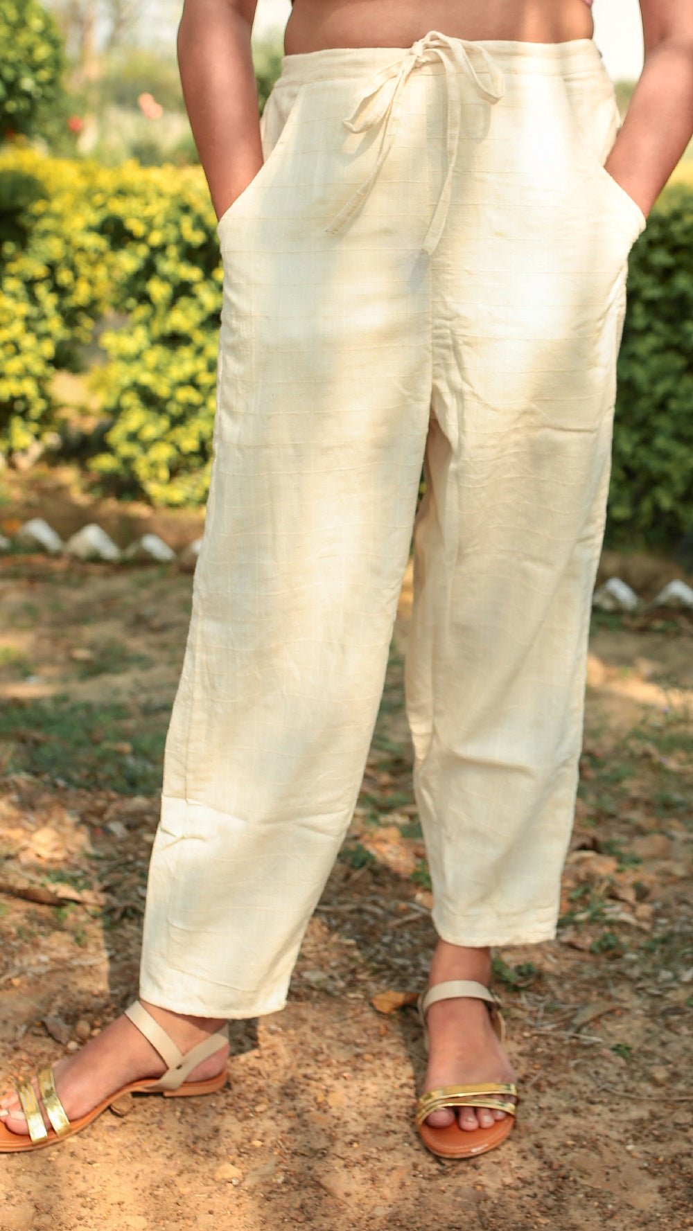 Kora Masakali Pant