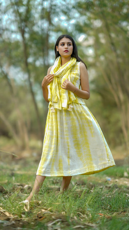 Shop yellow pleat midi skirt from Bebaak