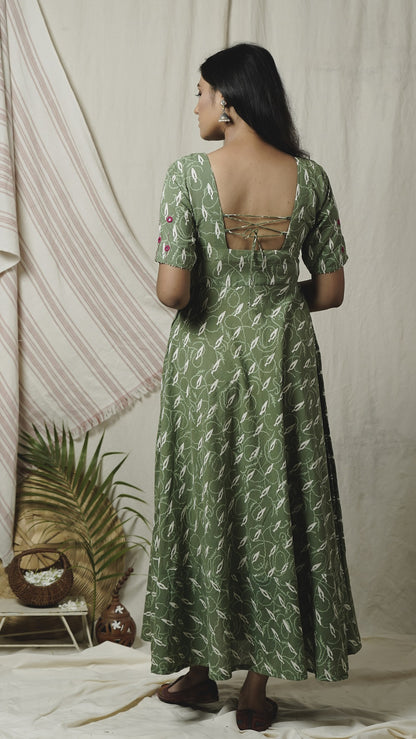 Green block print dress online at bebaakstudio.com