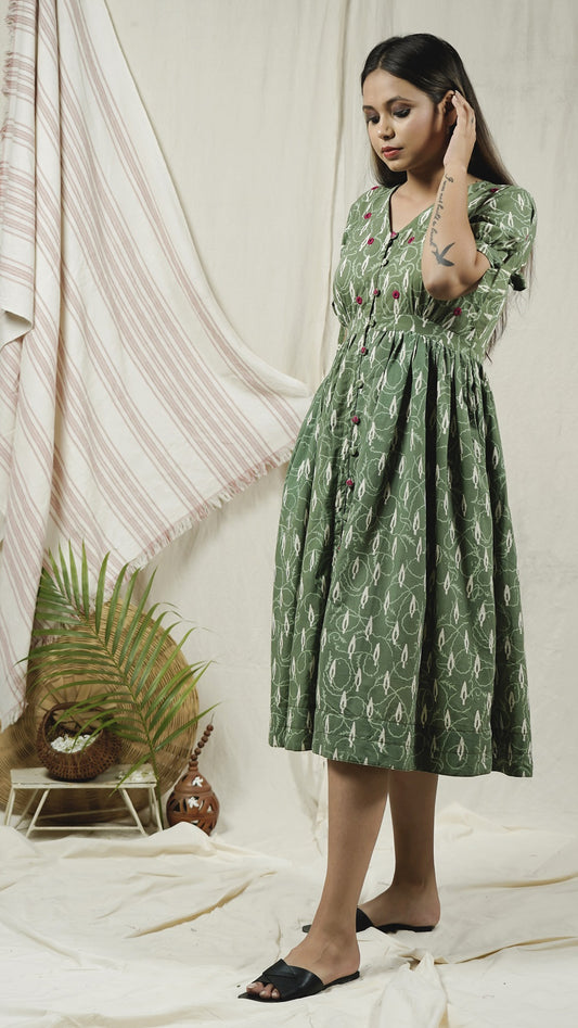 Green block print button down dress online at bebaakstudio.com