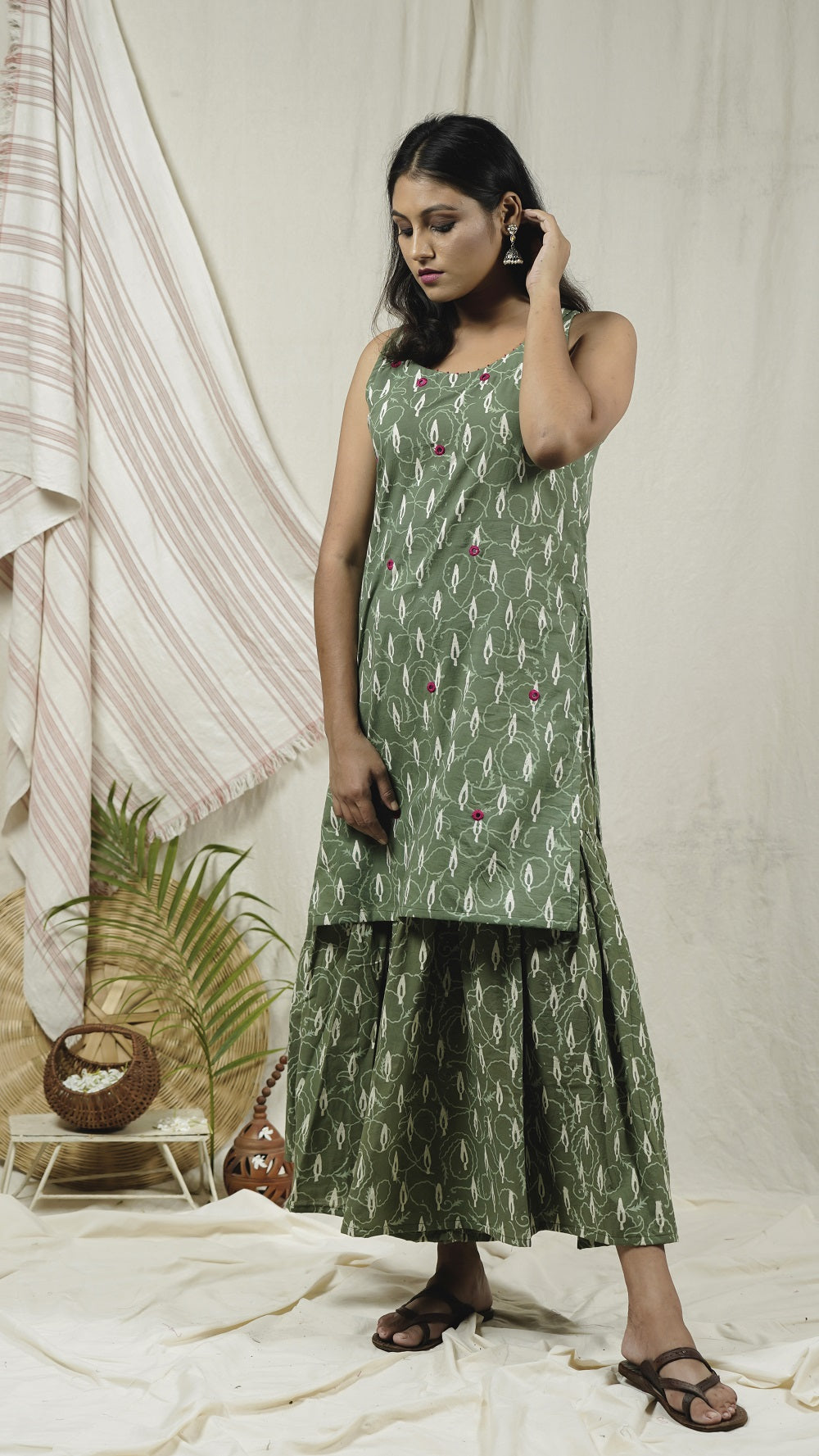 Shop sharara set:  Green sharara and kurta set online at bebaakstudio.com