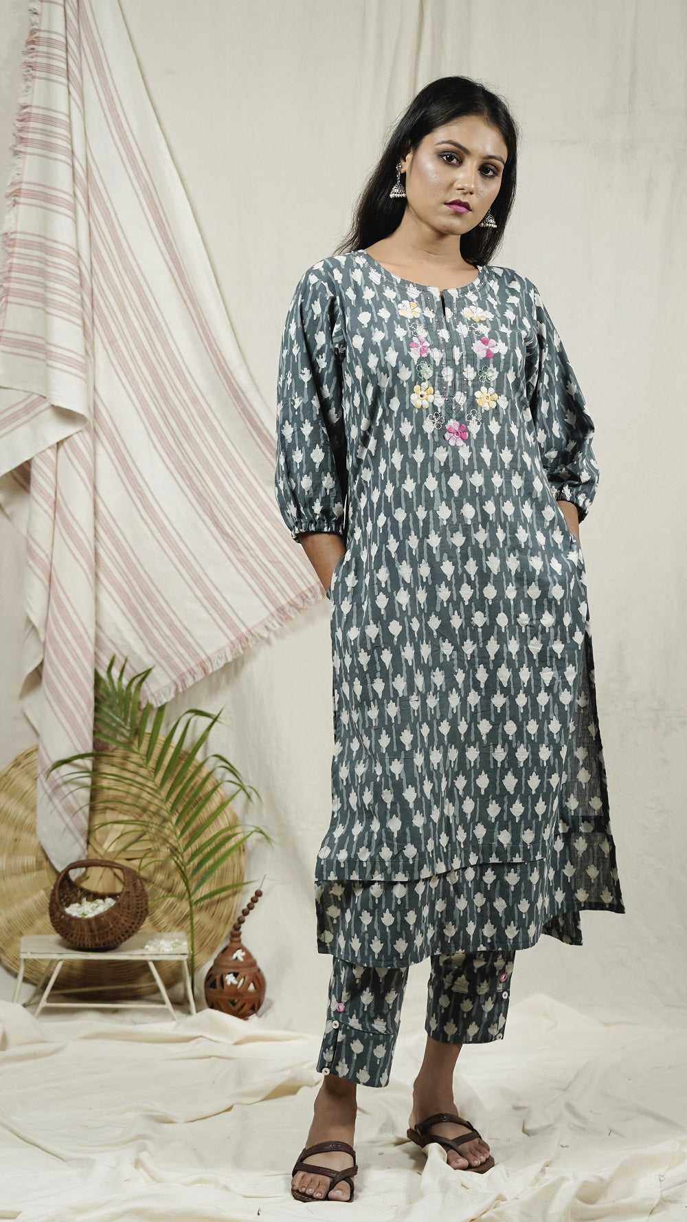 Indigo anti fit tunic set online at bebaakstudio.com