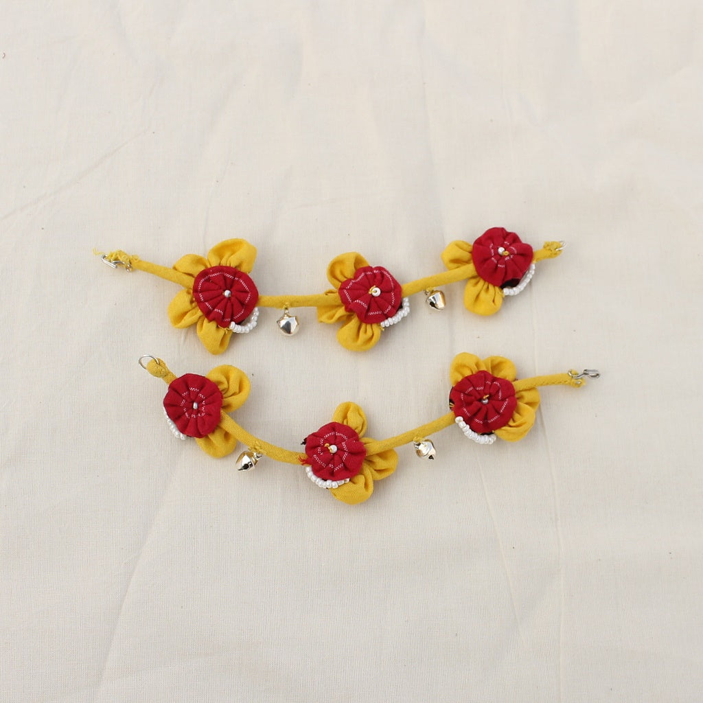 Soorajmukhi up-cycled earchains