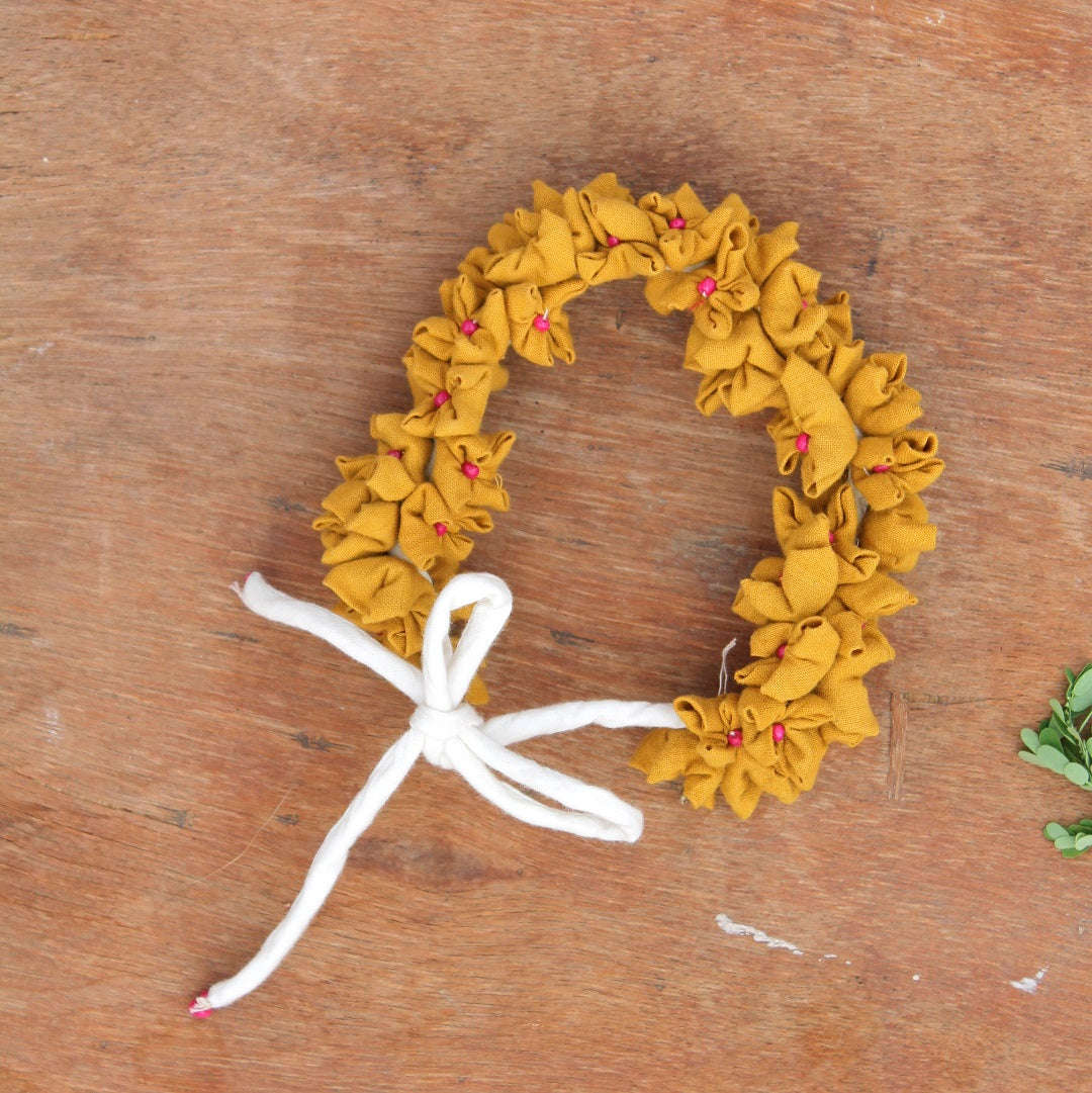 Beautifully handcrafted vibrant gajra online at beaakstudio.com