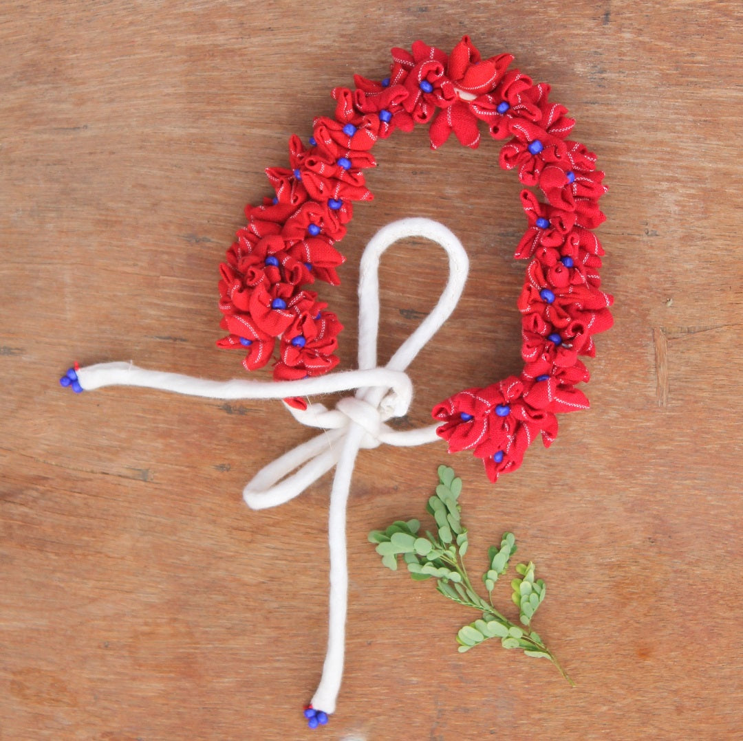 Red upcycled mogra gajra online at bebaakstudio.com