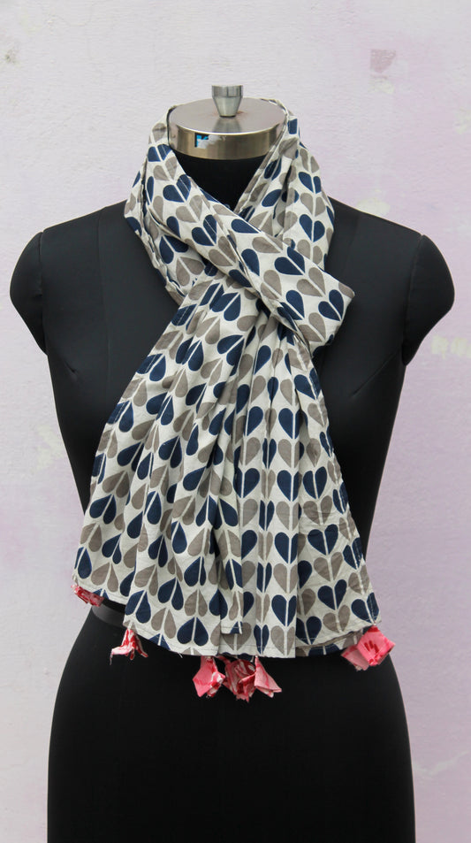 Blue heart block print stole