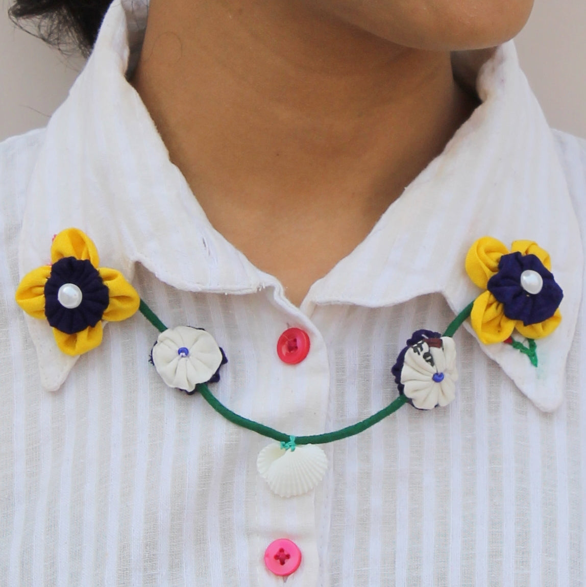 Blue yellow floral collar chain