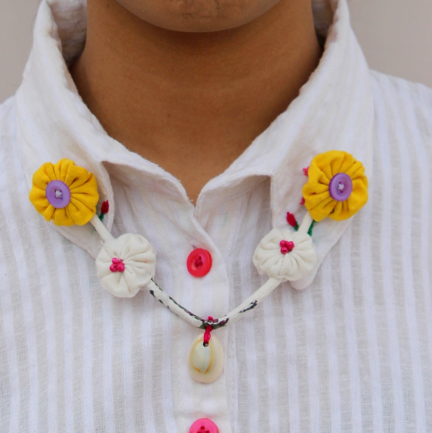 Yellow white floral collar chain
