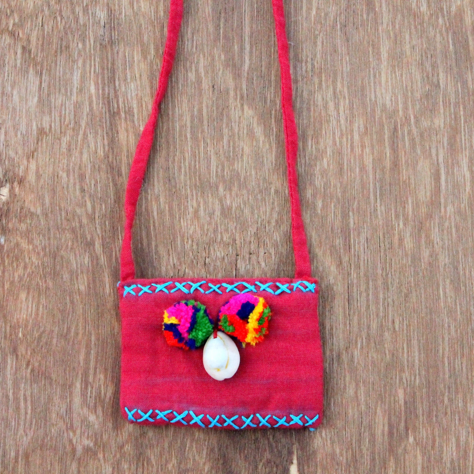 Textile necklace: upcycled and handcrafted in India