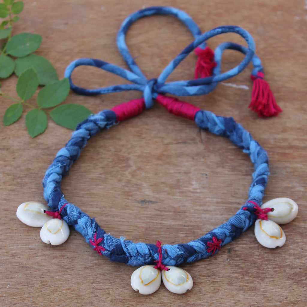 Blue shell necklace onlone at bebaakstudio.com