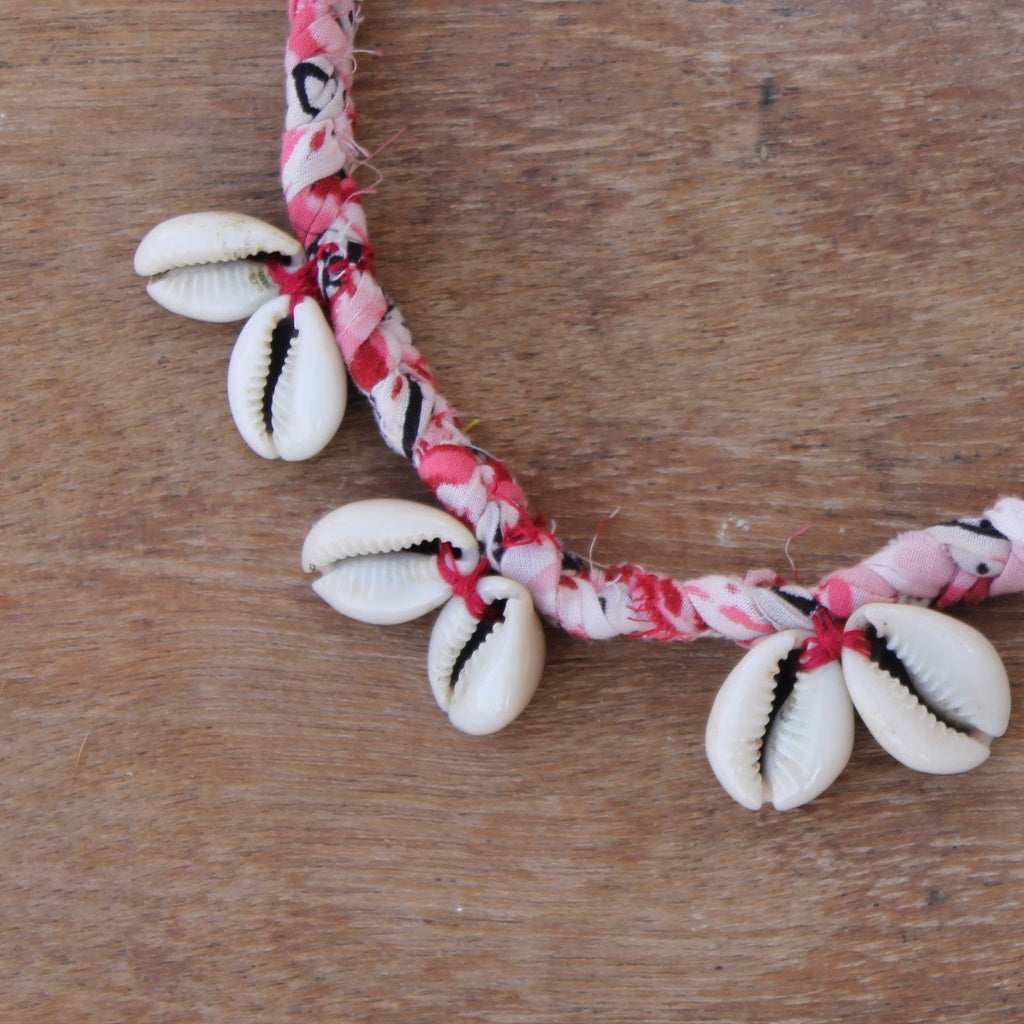 Shop pink shell necklace online at bebaakstudio.com