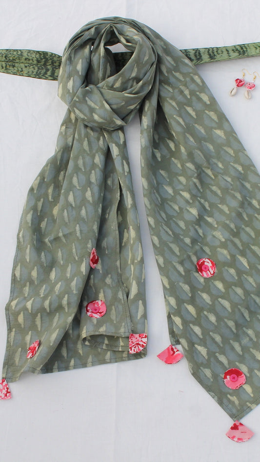 earthy green patch stole