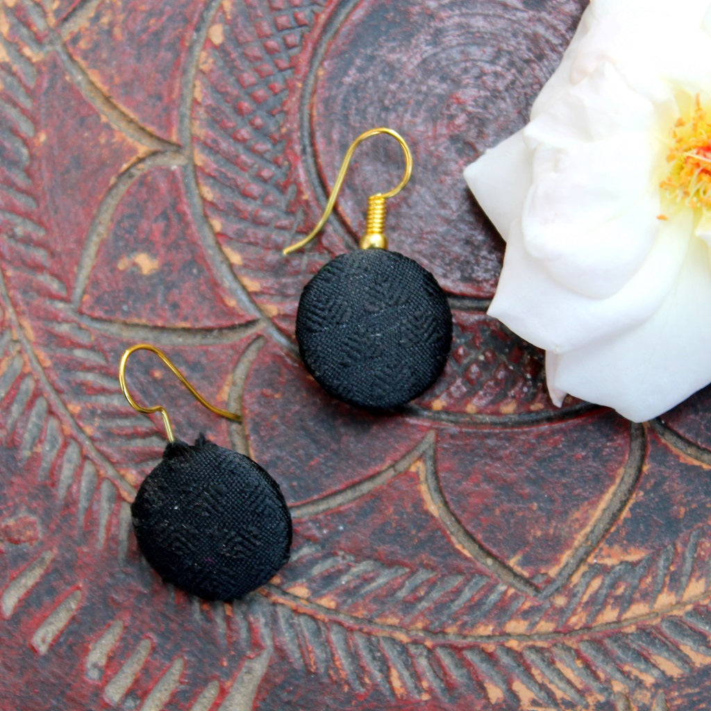 Black fabric ear stud