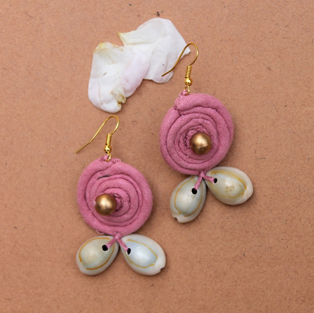 Mauve shell earring