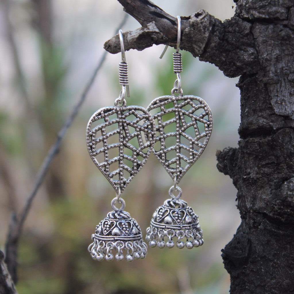 Earring: leaf motif with jhumka