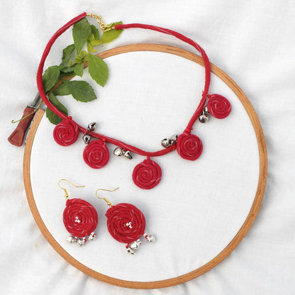 Red necklace set