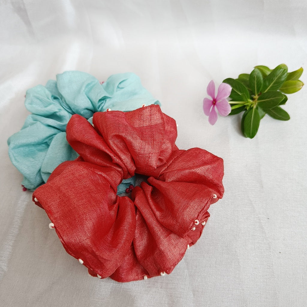 Scrunchies: Shop Smoothie silk scrunchie online at bebaakstudio.com