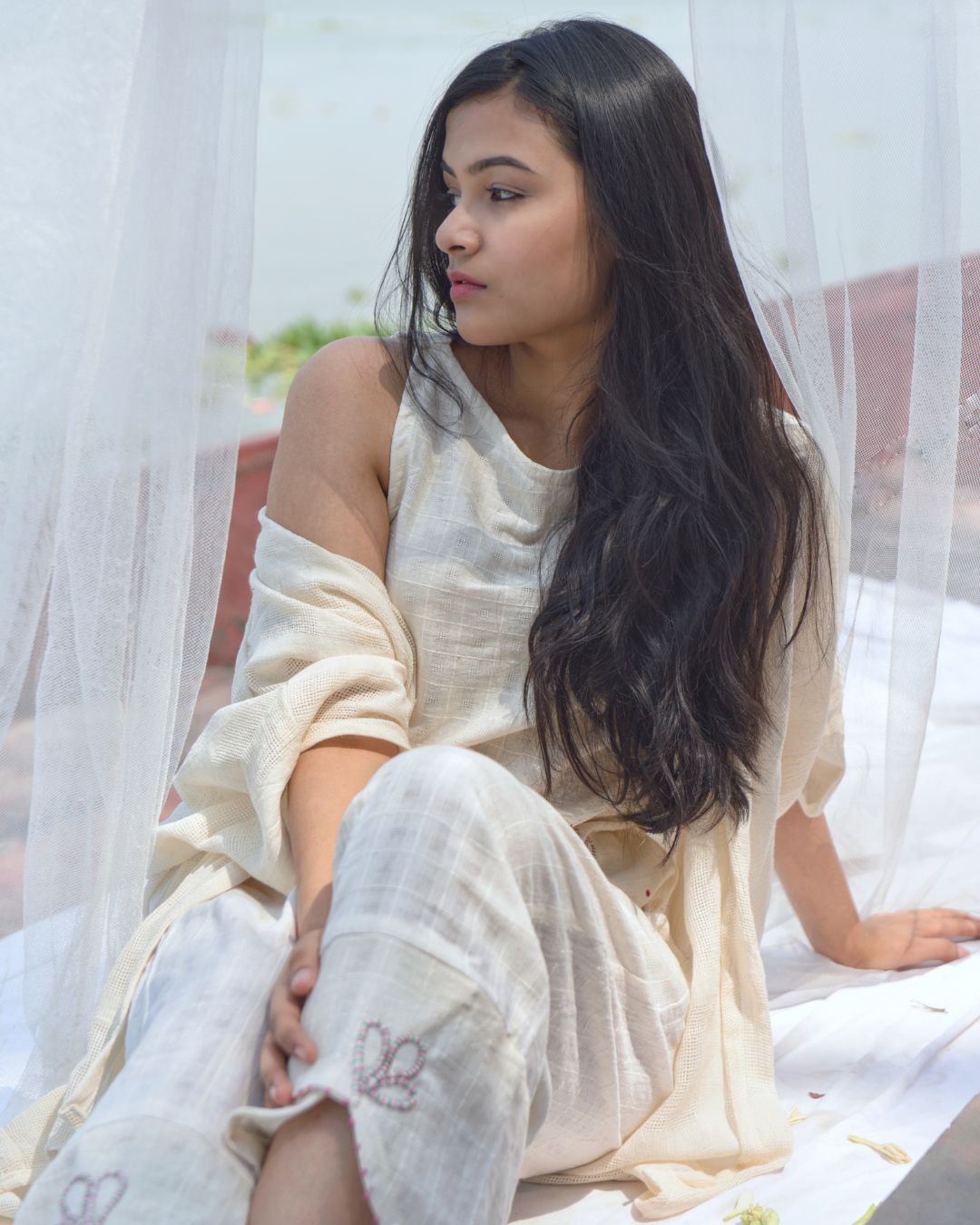 Shop Kora embroidered overlay- 3pc set online at bebaakstudio.com