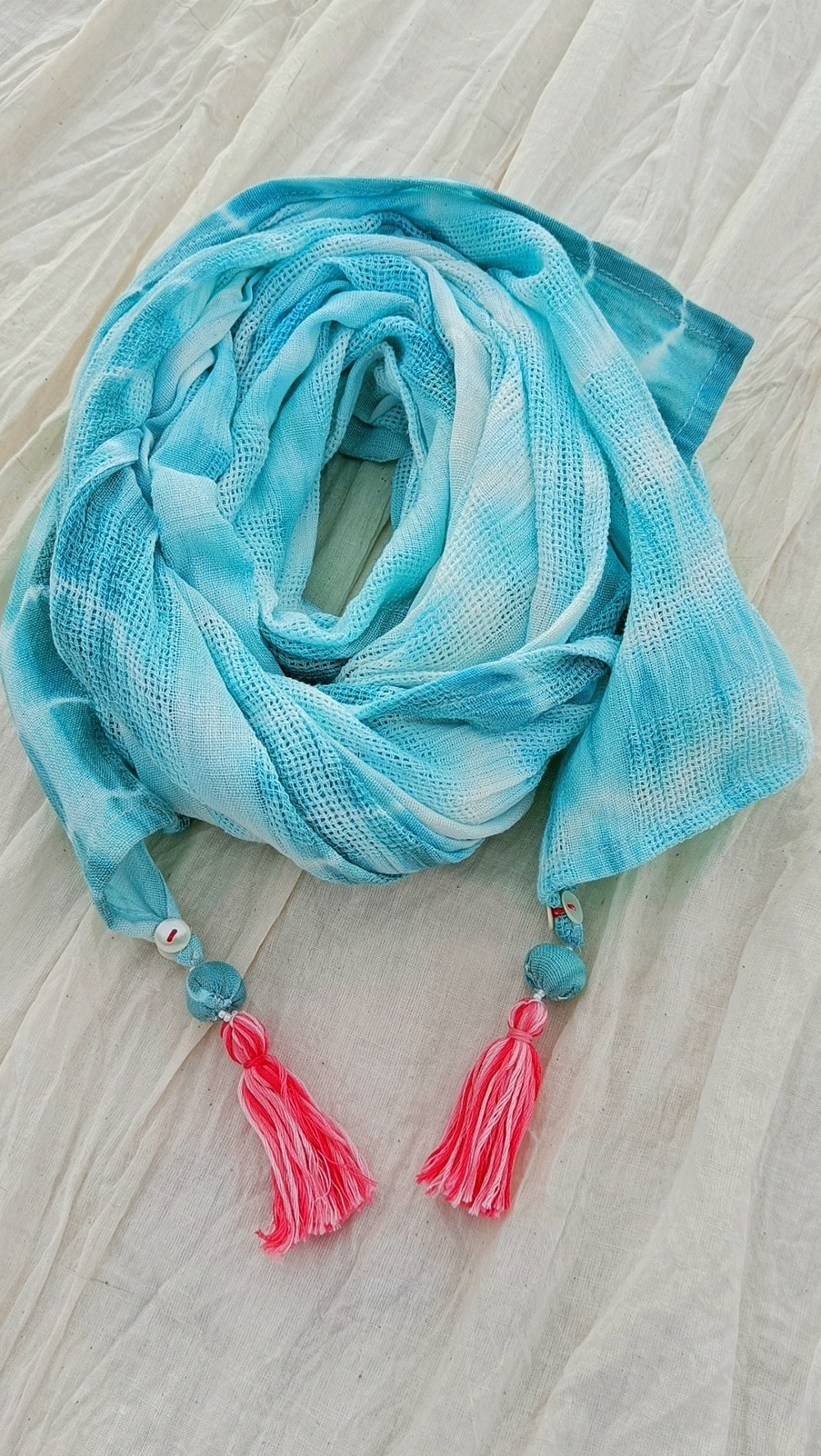 Blue tie&dye pure cotton scarves and stoles online at bebaakstudio.com