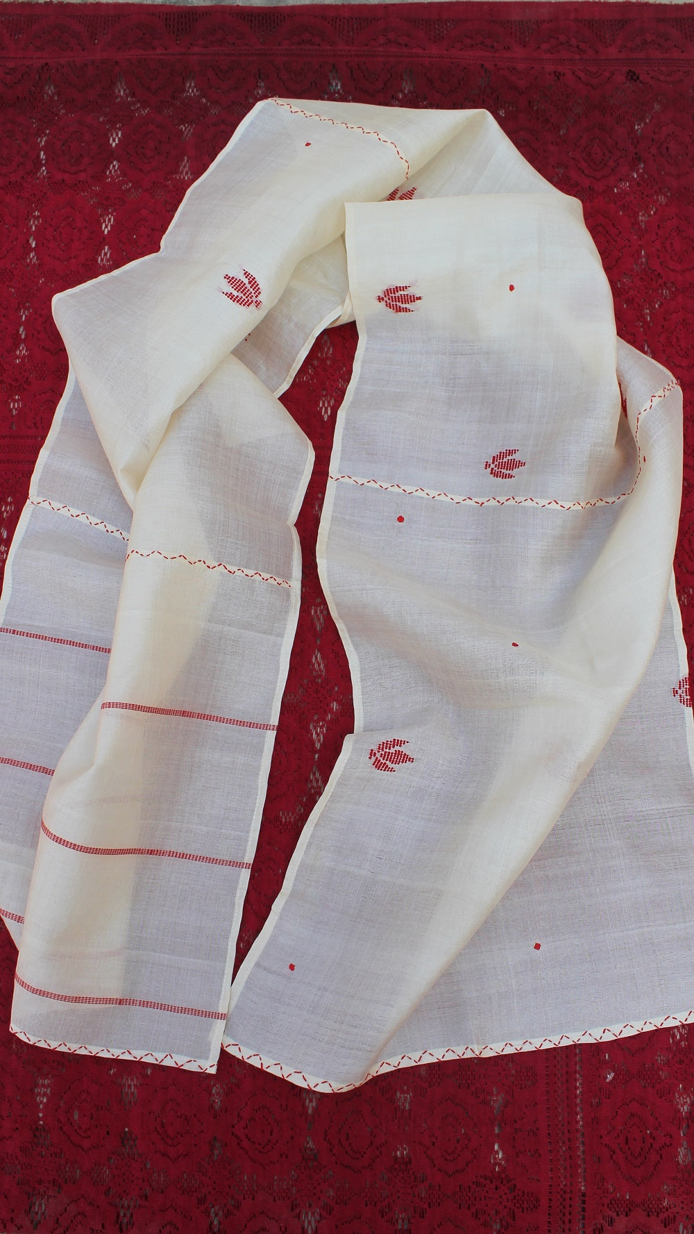 Ivory lotus hand embroidered silk stole